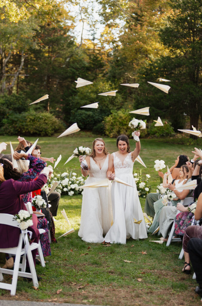 airplane toss at the end of a wedding ceremony